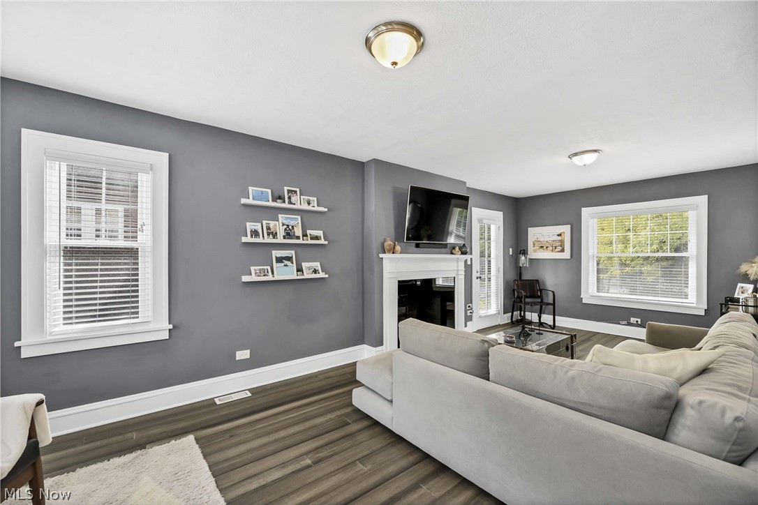 1763 Cumberland Road Cleveland, OH 44118 - Photo 17 of 35 Gallery Image 17