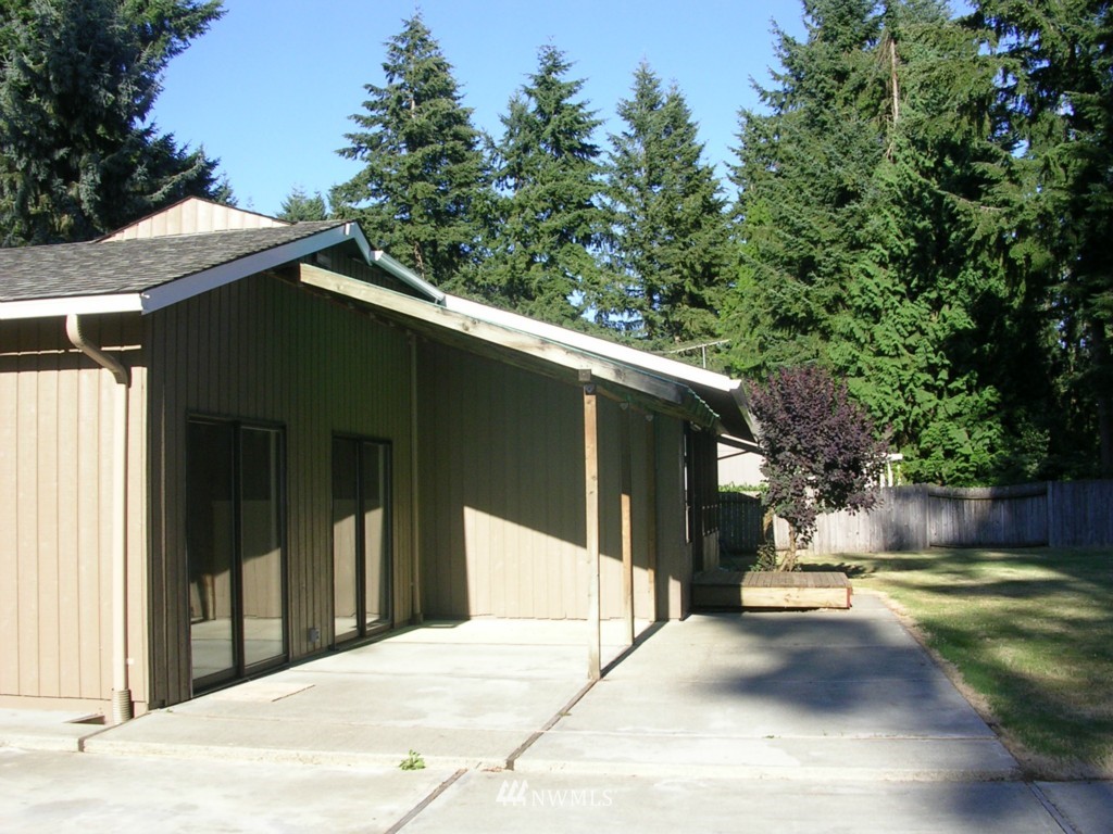 15803 Southeast 143rd Street Renton, WA 98059 - Photo 11 of 13 Gallery Image 11