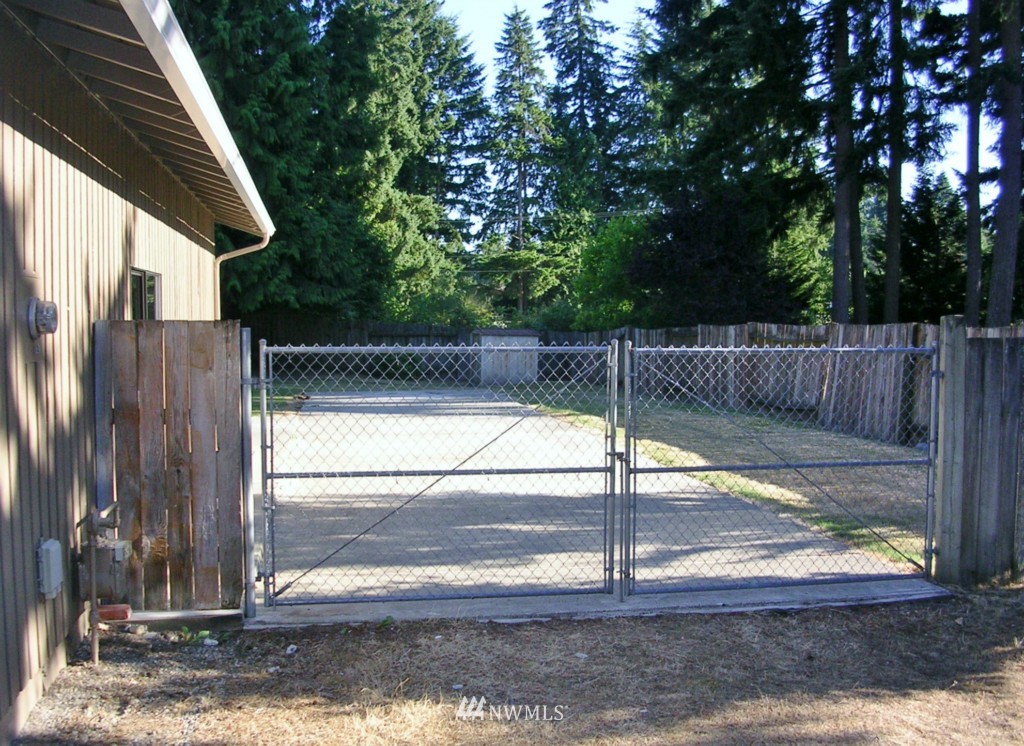 15803 Southeast 143rd Street Renton, WA 98059 - Photo 12 of 13 Gallery Image 12