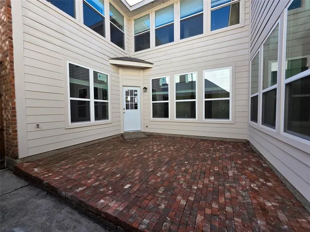 a view of a house with entertaining space