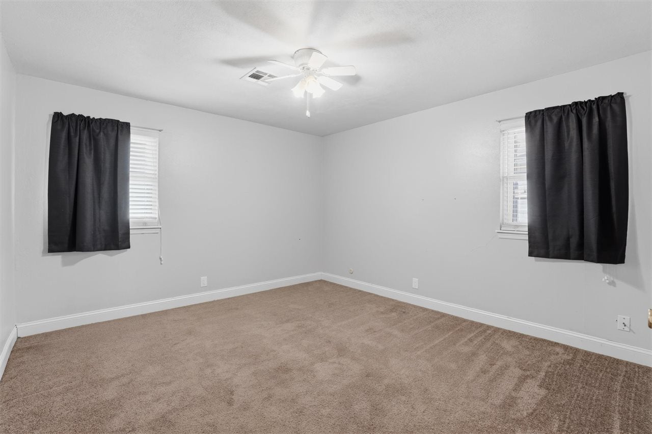 617 Locust Street Perry, OK 73077 - Photo 34 of 50 Gallery Image 34