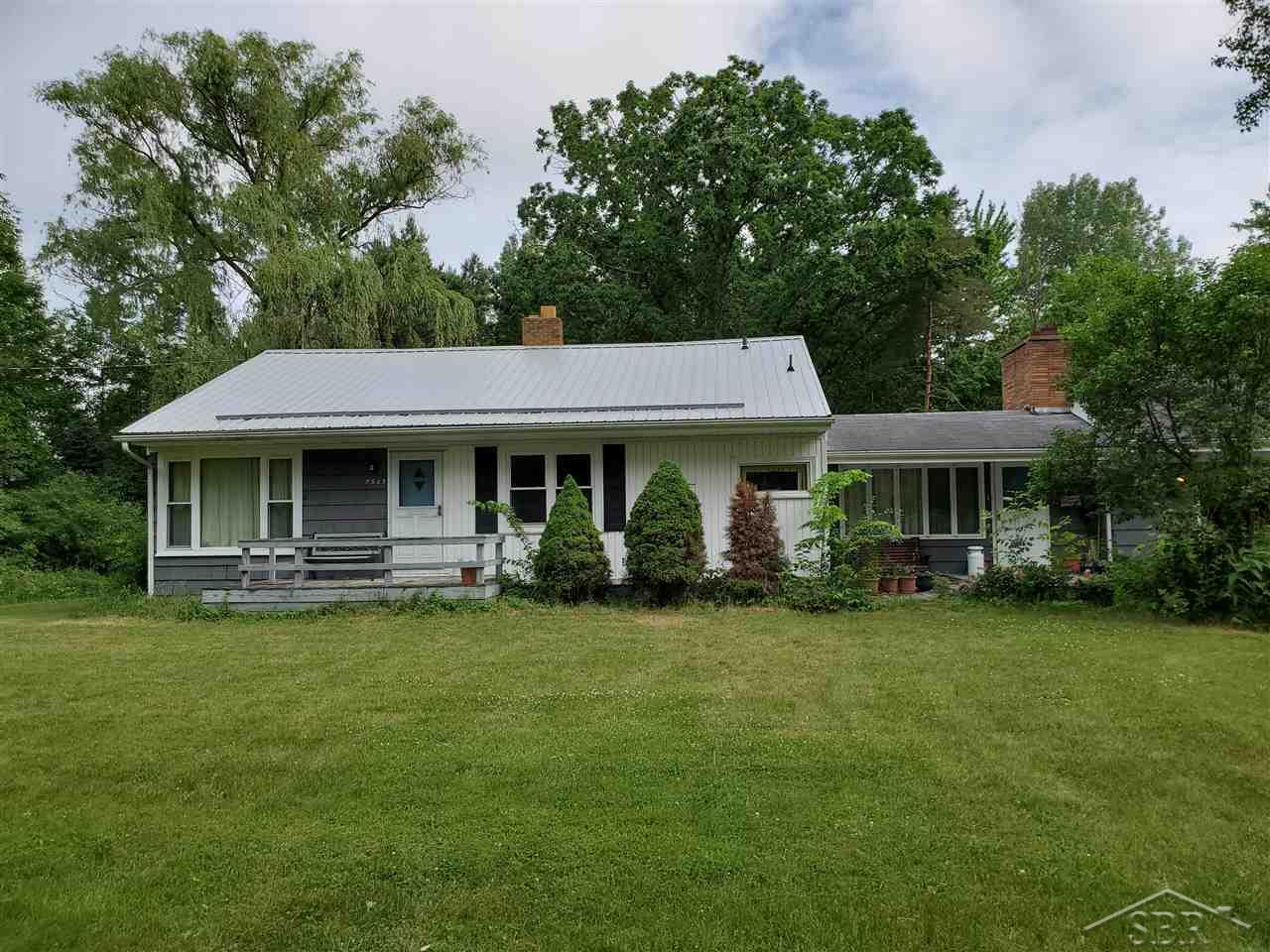 5605 Busch Road Birch Run, MI 48415 - Photo 1 of 36 50049999.JPG