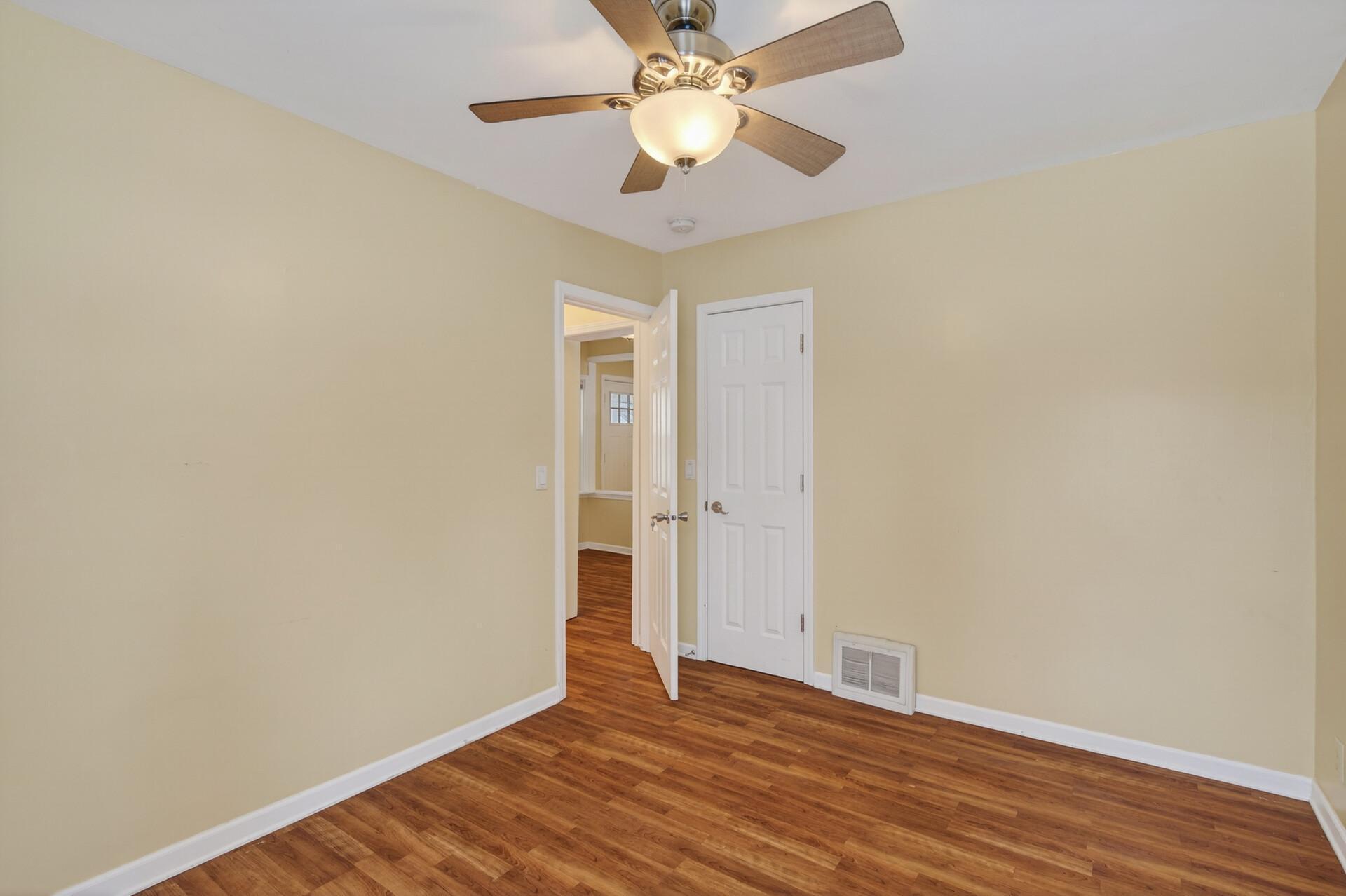 4630 7th Street Northeast Columbia Heights, MN 55421 - Photo 13 of 31