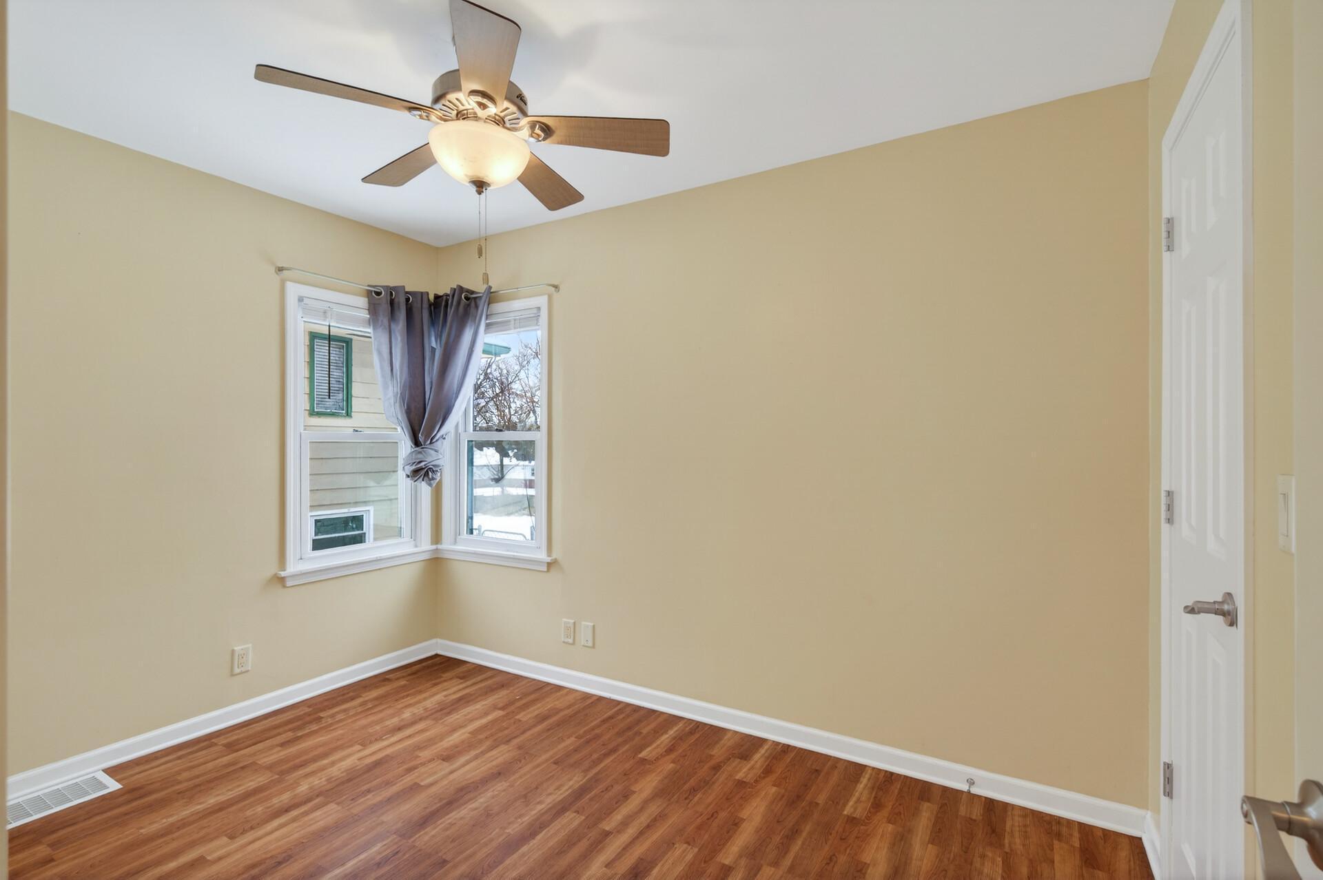 4630 7th Street Northeast Columbia Heights, MN 55421 - Photo 14 of 31