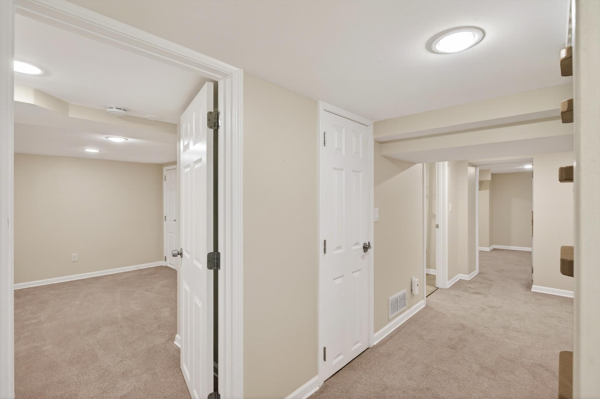 4630 7th Street Northeast Columbia Heights, MN 55421 - Photo 17 of 31