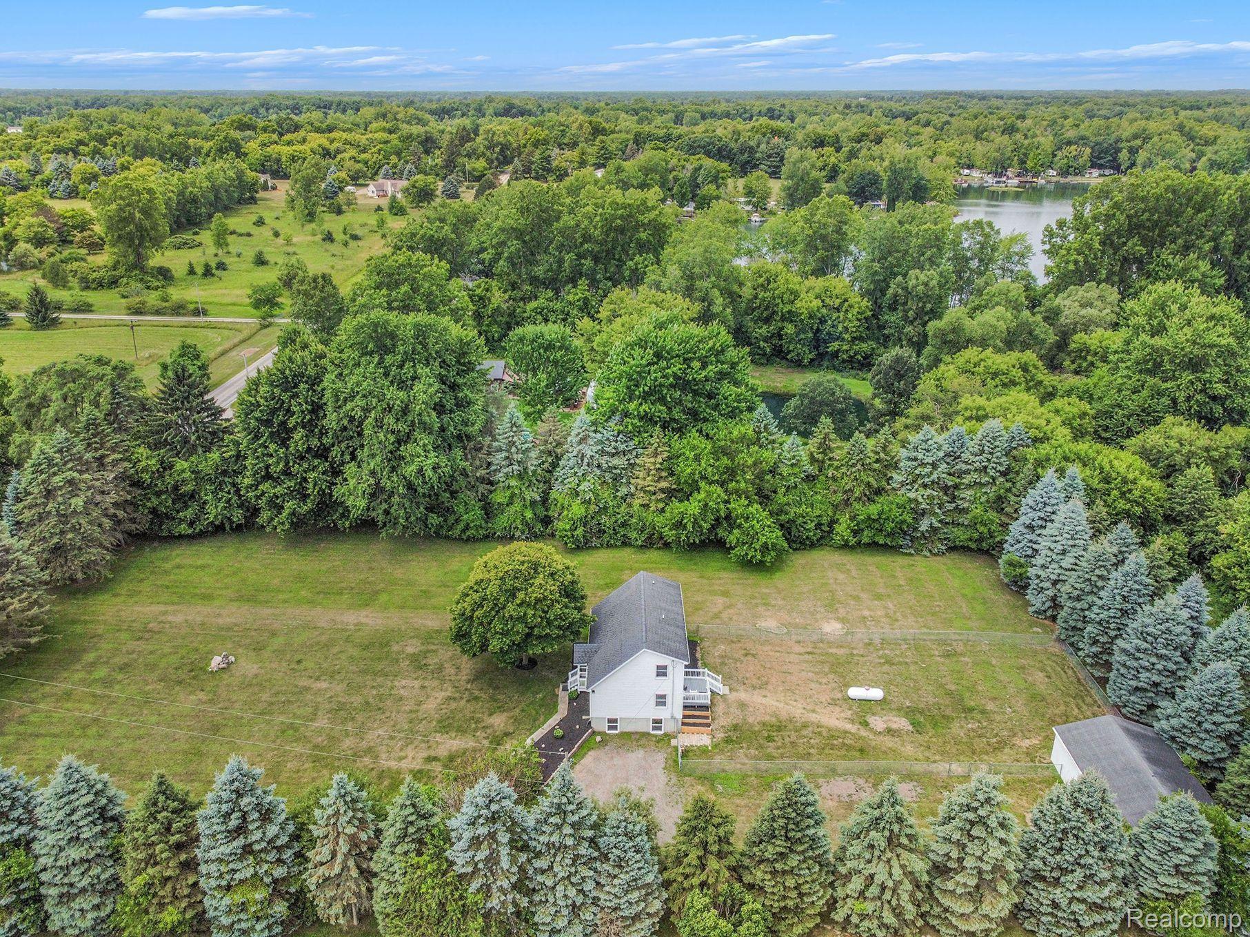 999 Tyrrell Road Bancroft, MI 48414 - Photo 24 of 29 Gallery Image 24