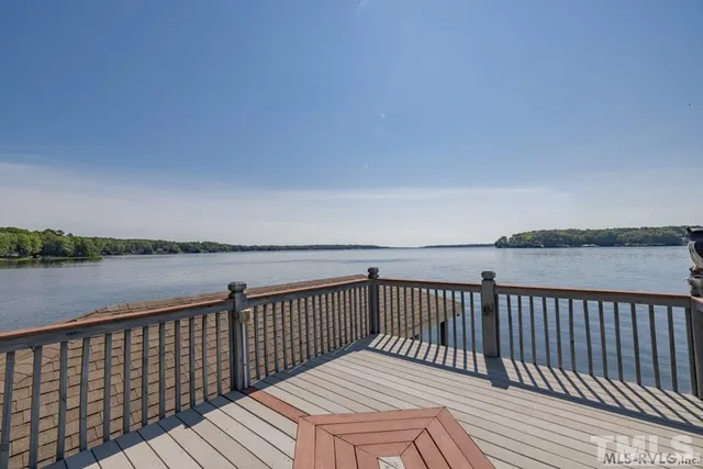 a view of house with outdoor space