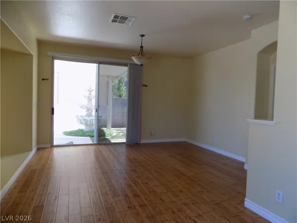 $2,199 | 300 Magnolia Arbor Street, Las Vegas, NV 89144