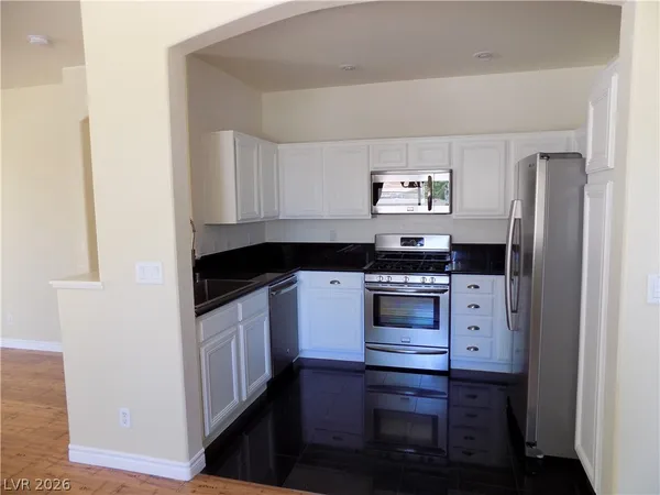 $2,199 | 300 Magnolia Arbor Street, Las Vegas, NV 89144