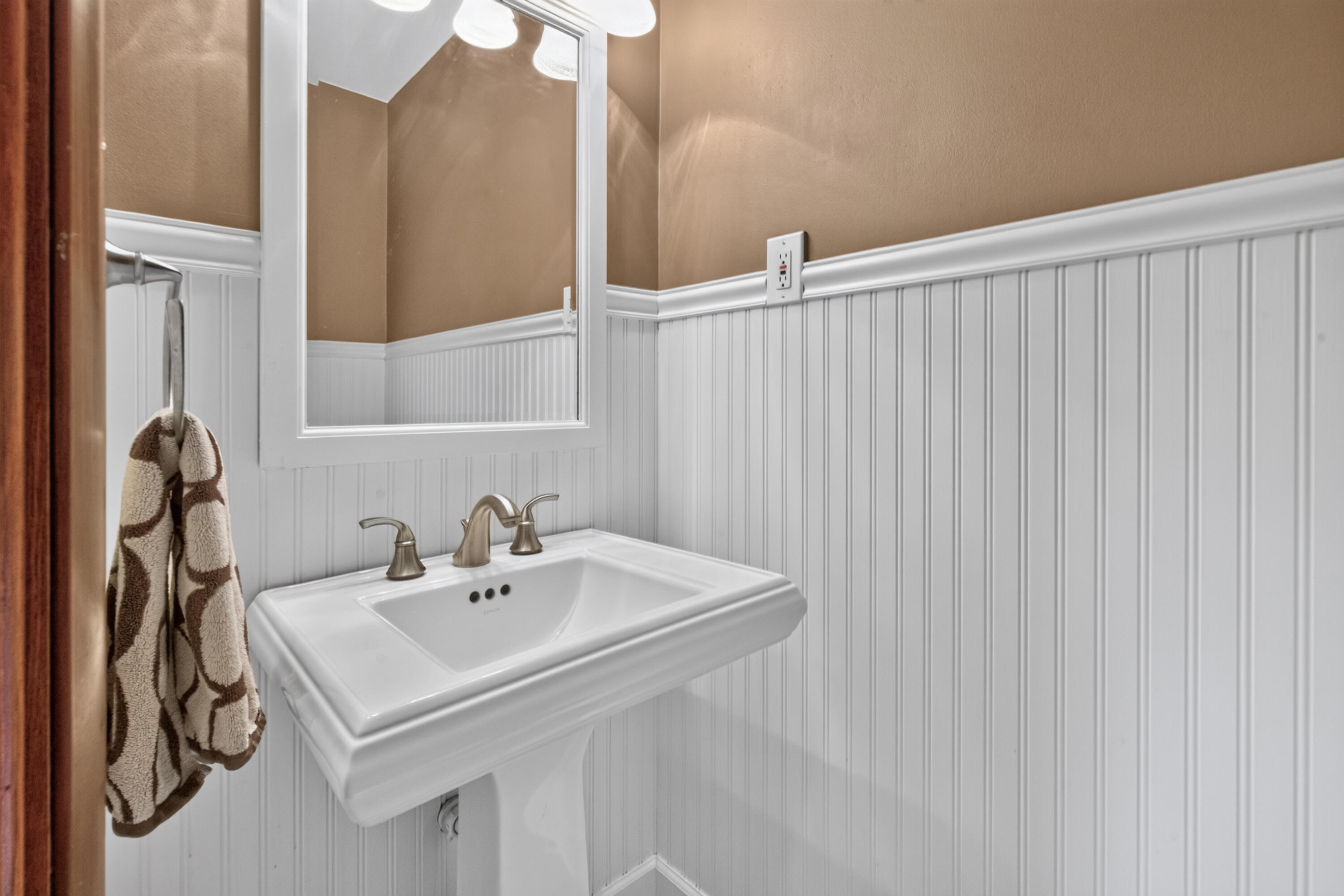 5106 Columbia Road Cedarburg, WI 53012 - Photo 20 of 42 DSC05218