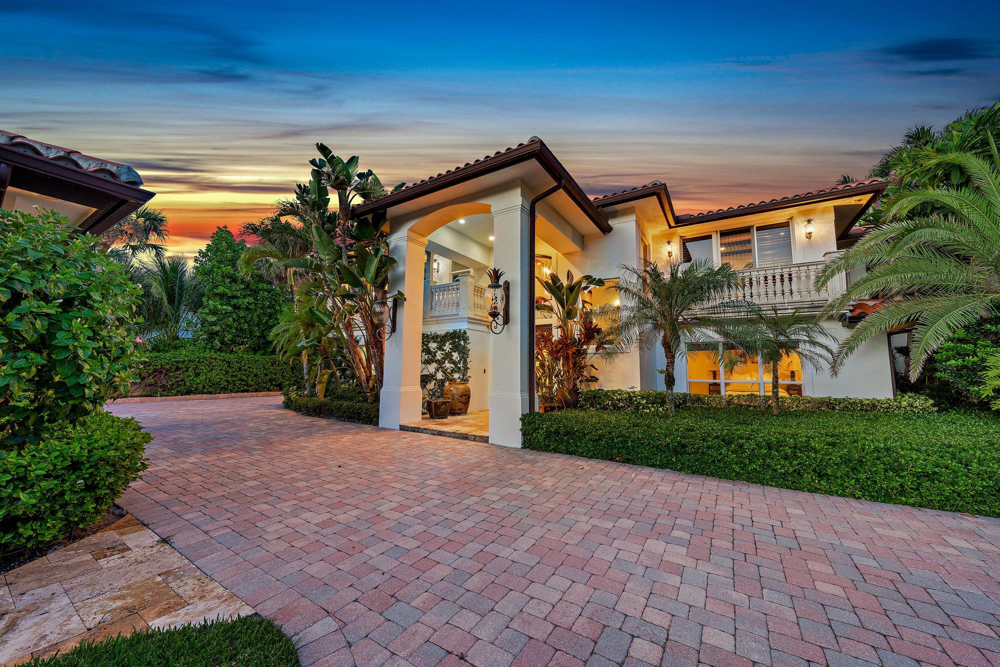613 South Beach Road Jupiter, FL 33469 - Photo 18 of 74 Front Exterior Twilight