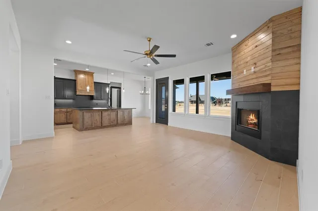 $547,500 | 417 Collum View, Azle, TX 76020