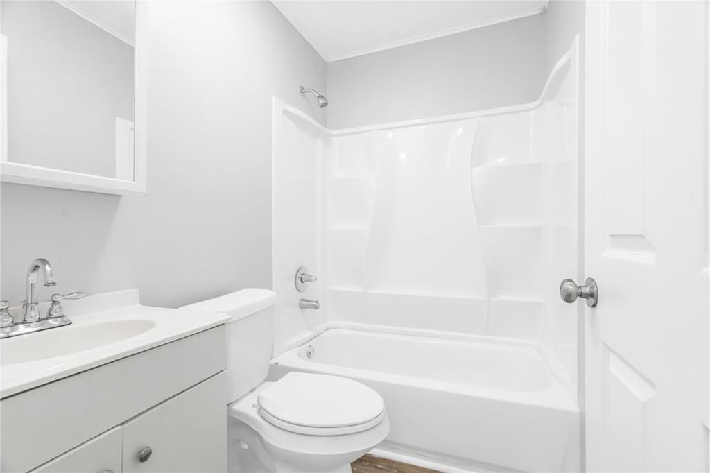 9815 James A Reed Road Kansas City, MO 64134 - Photo 23 of 26