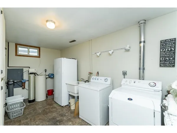 $749,900 | 56381 400th Avenue, Zumbro Falls, MN 55991