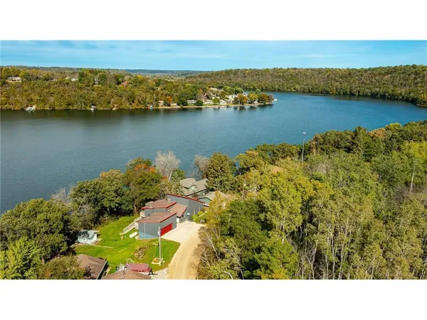 $749,900 | 56381 400th Avenue, Zumbro Falls, MN 55991
