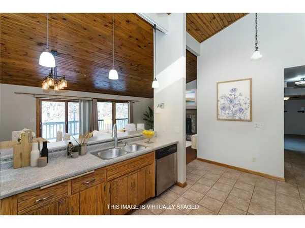 $749,900 | 56381 400th Avenue, Zumbro Falls, MN 55991