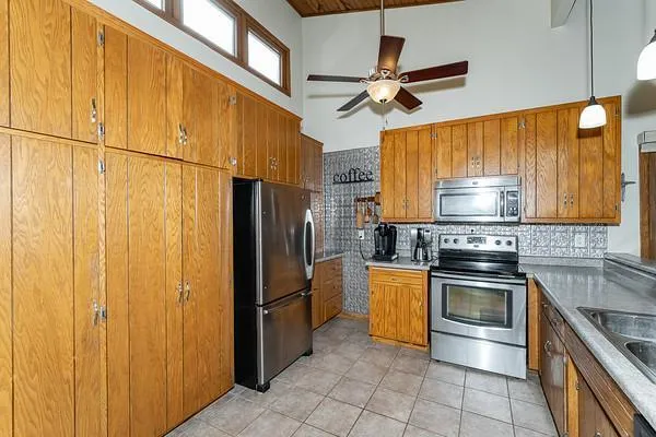 $749,900 | 56381 400th Avenue, Zumbro Falls, MN 55991