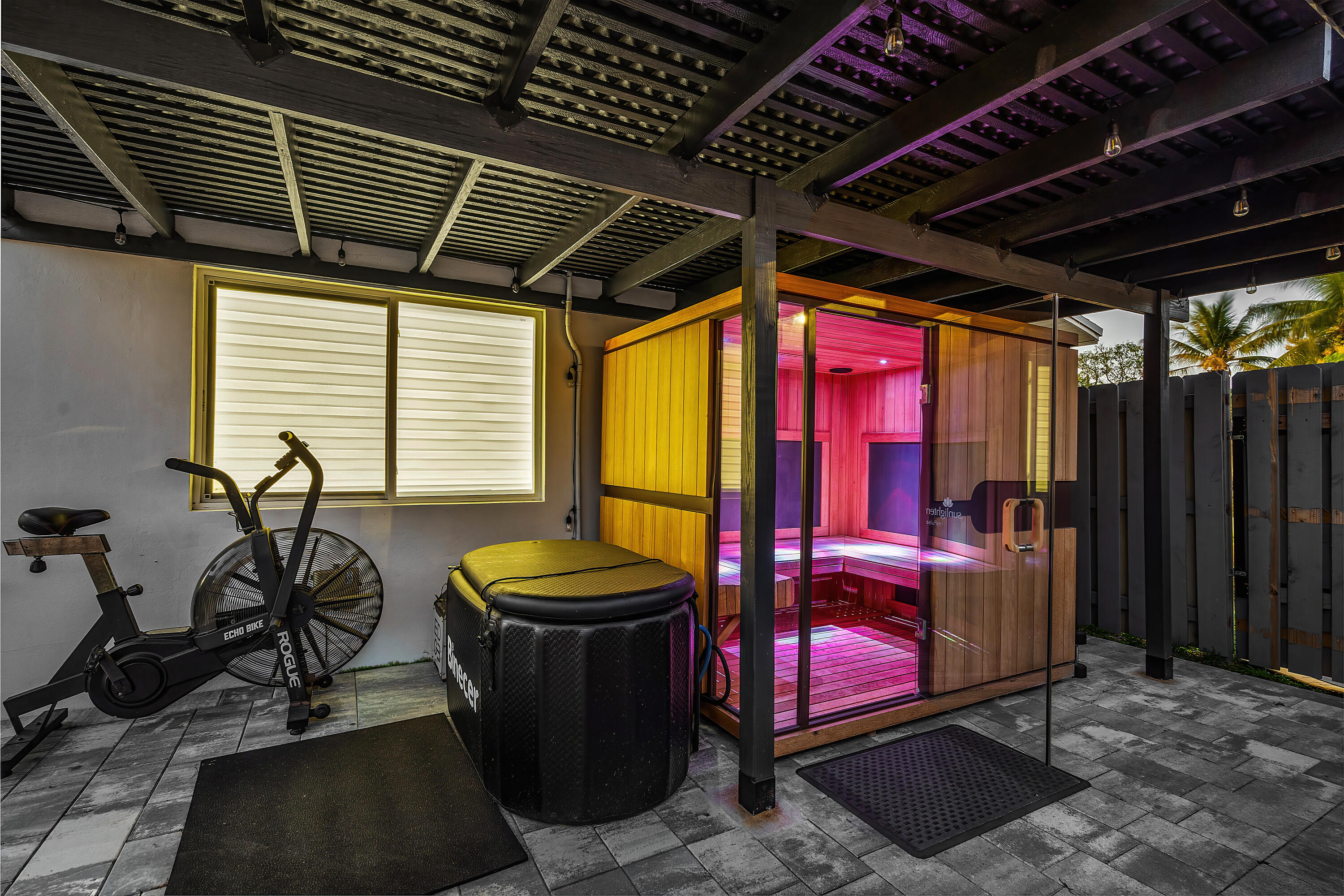 950 Northeast 23rd Place Pompano Beach, FL 33064 - Photo 30 of 41 061-950Northeast23rdPlace-PompanoBeach-F