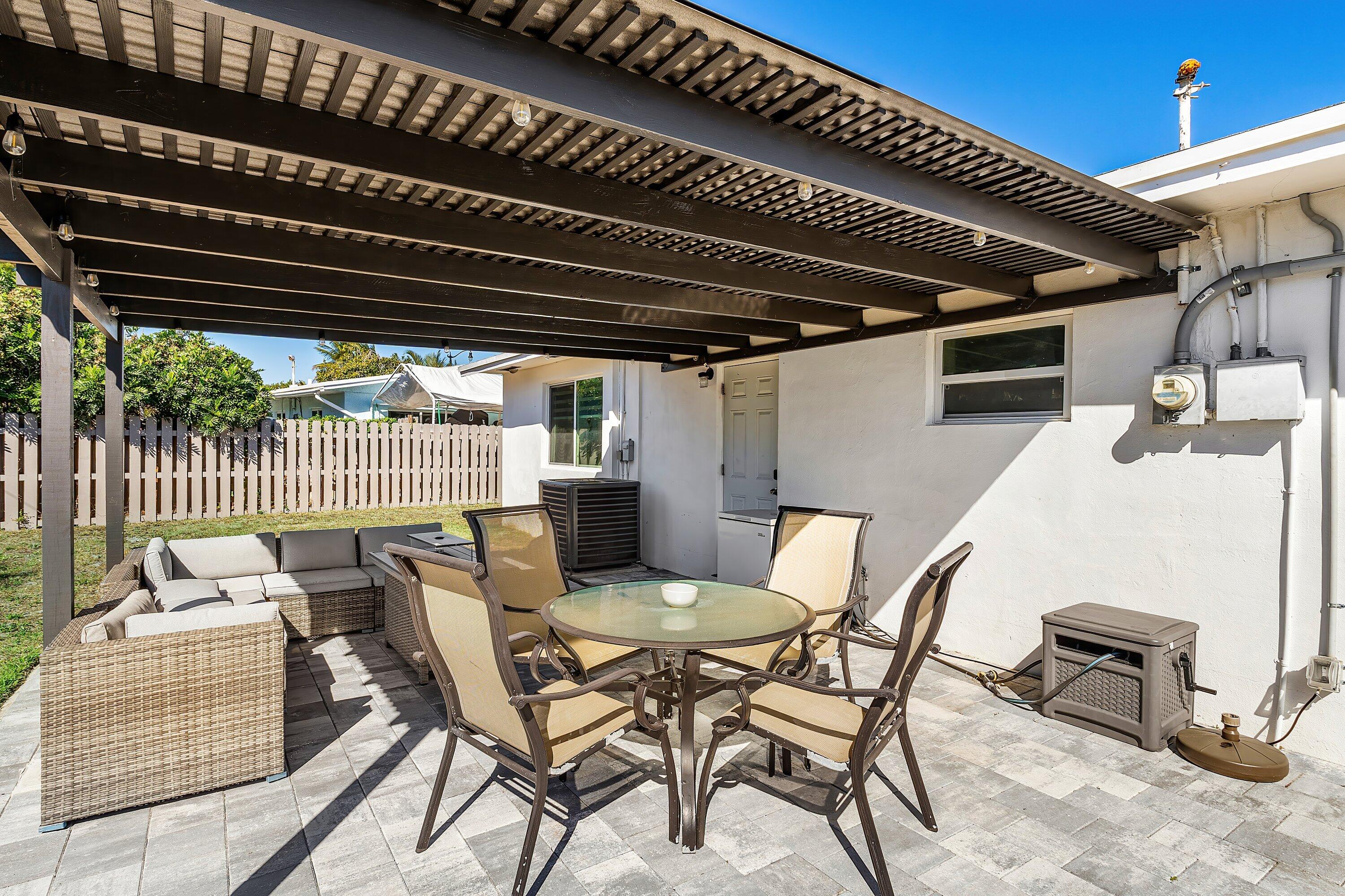 950 Northeast 23rd Place Pompano Beach, FL 33064 - Photo 32 of 41 034-950Northeast23rdPlace-PompanoBeach-F