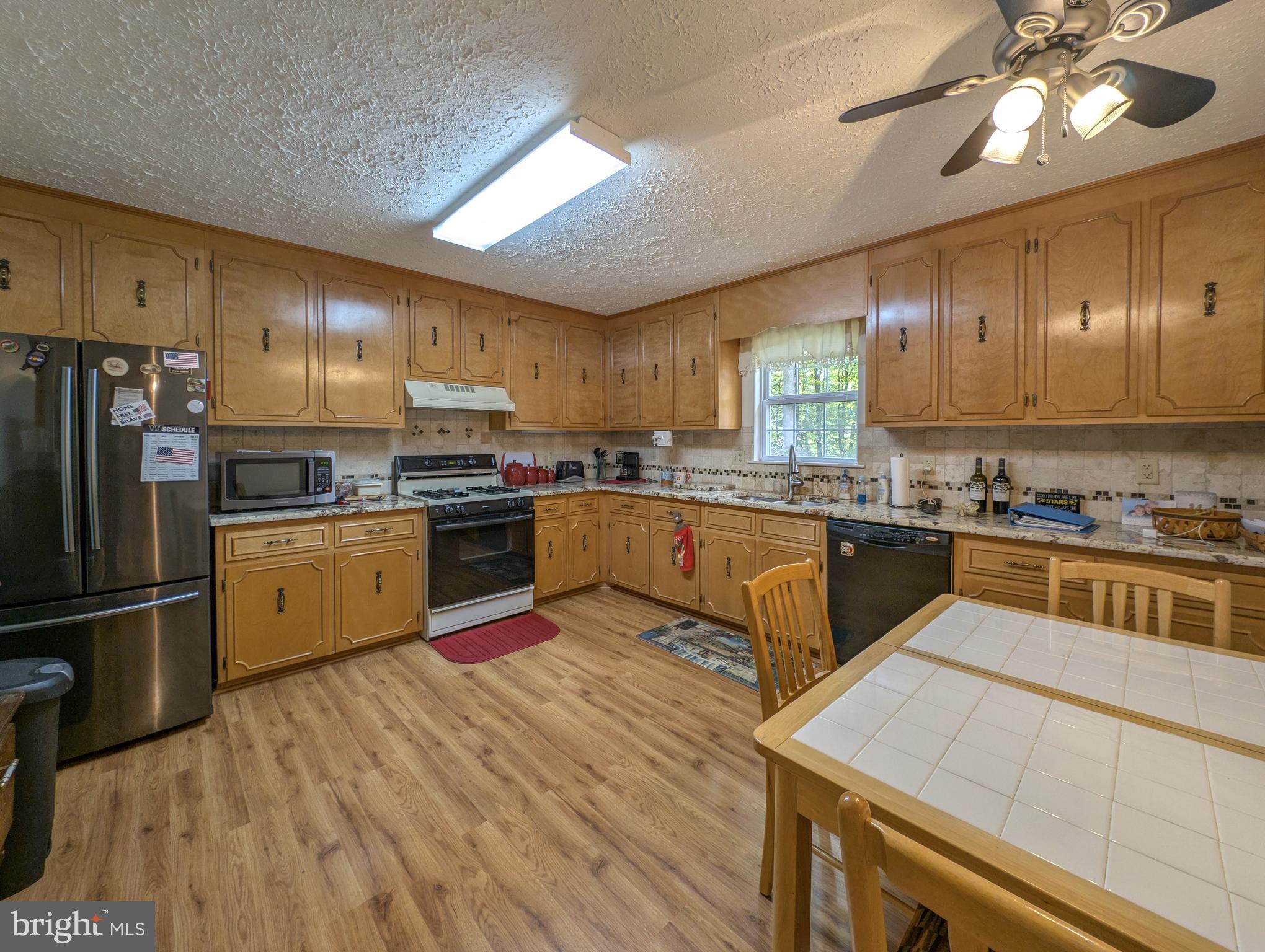 15398 Norman Road Culpeper, VA 22701 - Photo 6 of 25 Kitchen