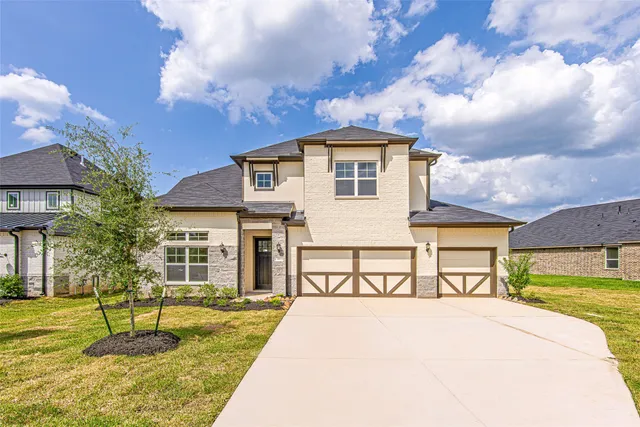 $544,990 | 181 Peninsula Point Drive, Montgomery, TX 77356