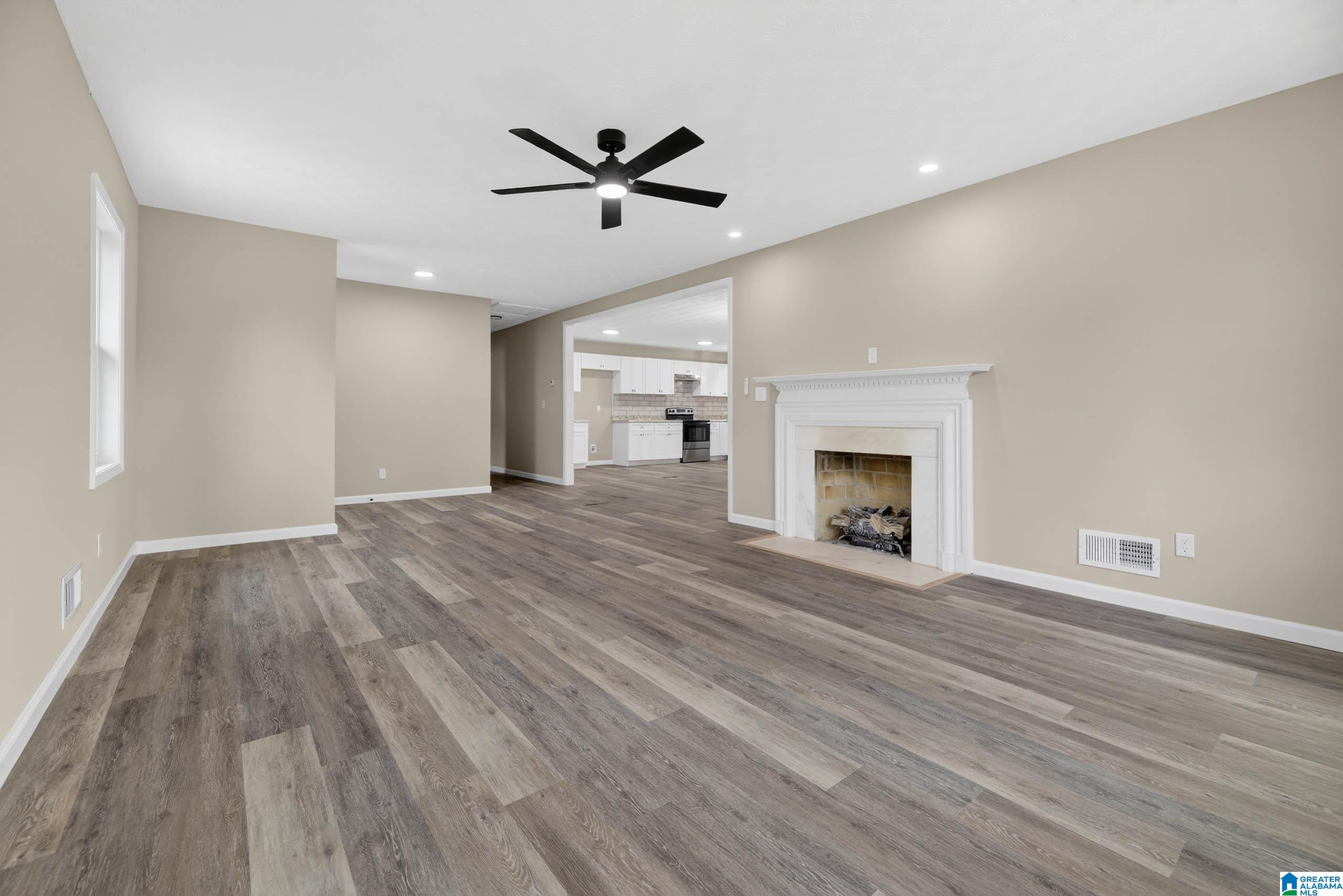 1111 Calhoun Place Anniston, AL 36207 - Photo 7 of 49