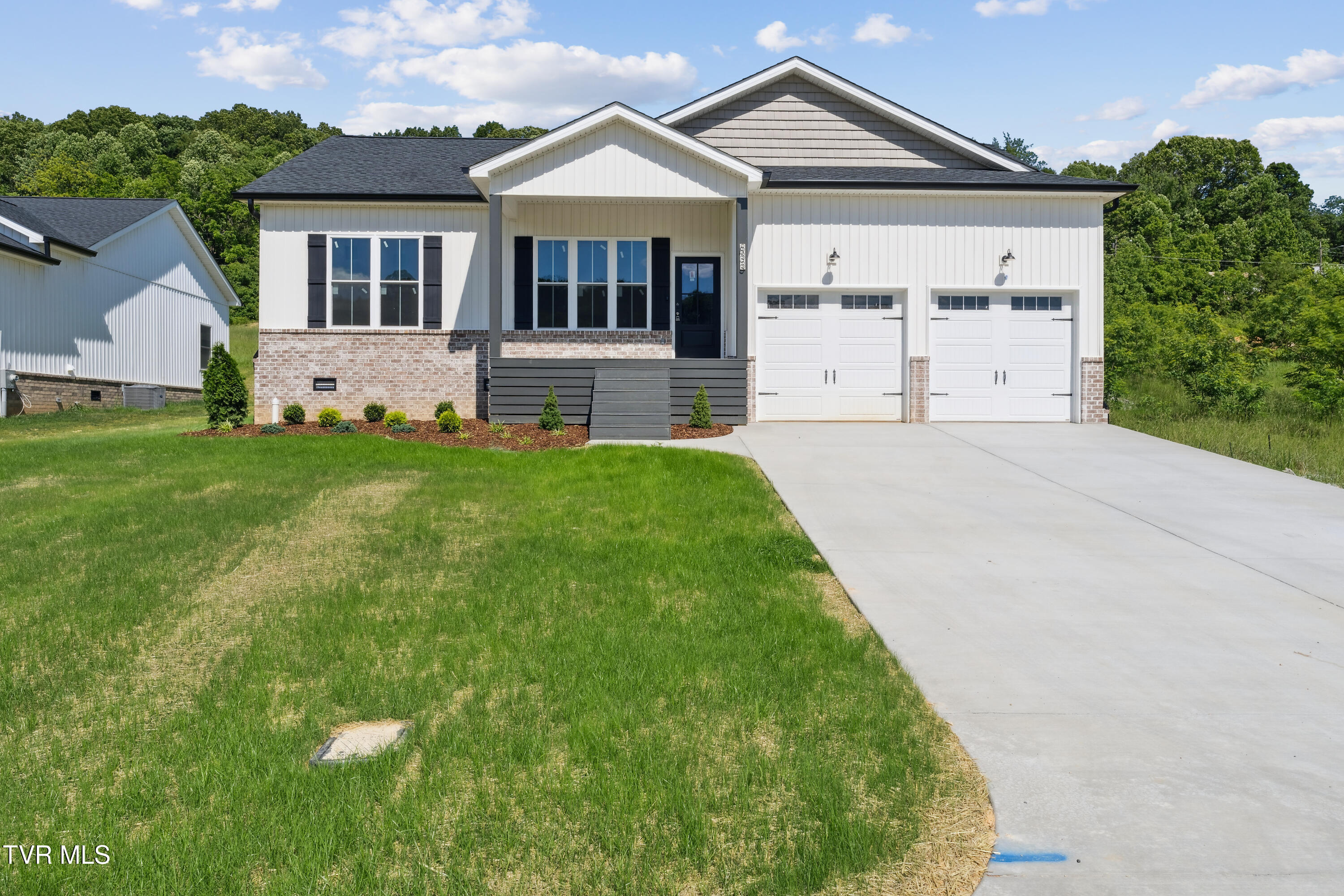 833 Granby Road Kingsport, TN 37660 - Photo 1 of 30 _A1_1194_WebRes