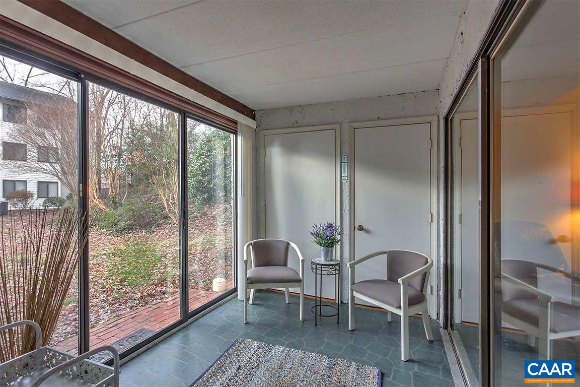 37 Spring Court Charlottesville, VA 22901 - Photo 4 of 21 Gallery Image 4