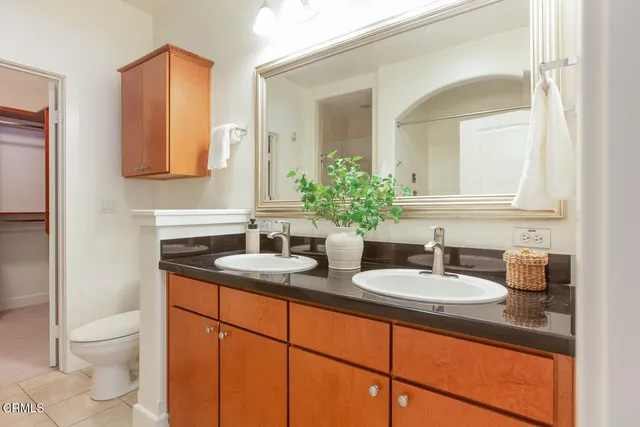 $1,098,000 | 840 East Green Street, Unit 220, Pasadena, CA 91101