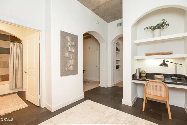 $1,098,000 | 840 East Green Street, Unit 220, Pasadena, CA 91101