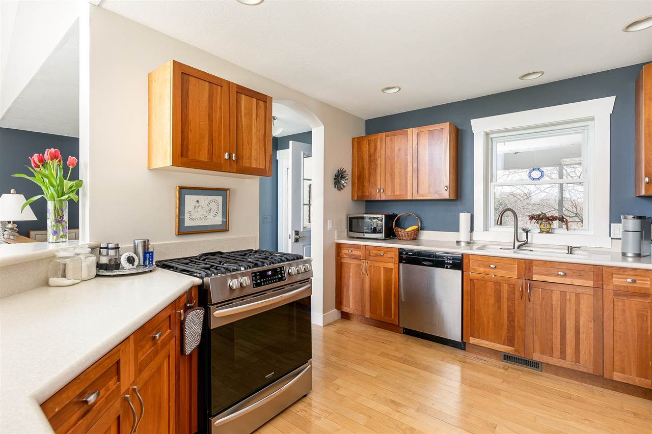 1785 South Donnybrook Road Suttons Bay, MI 49682 - Photo 14 of 36 1885875-13.JPG