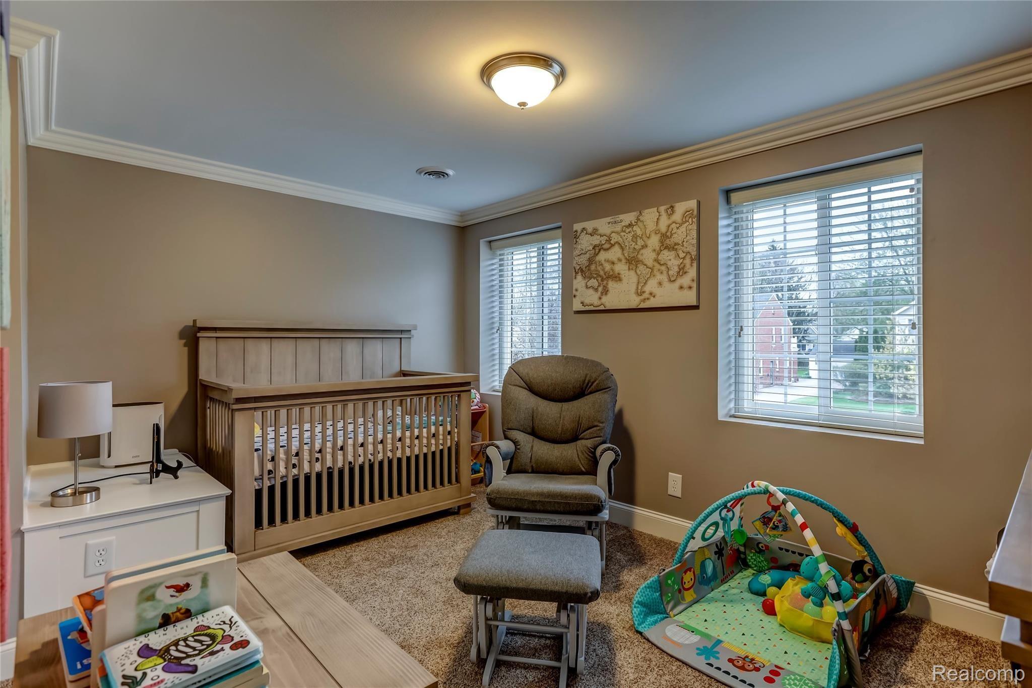 1396 Hawthorne Road Grosse Pointe, MI 48236 - Photo 18 of 25 019-1396HawthorneRoad-GrossePointeWoods-MI-48236-full.jpg