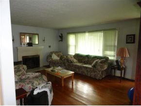 529 Upper Sand Valley Road Jonesborough, TN 37659 - Photo 3 of 16 Living Room