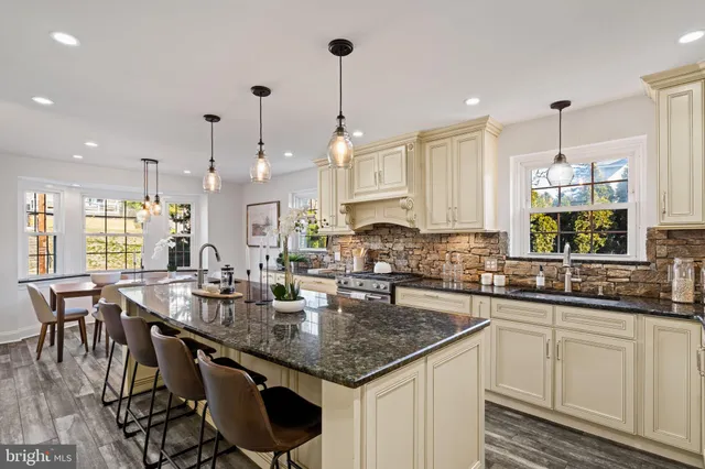 $1,265,000 | 727 East Manoa Road, Havertown, PA 19083