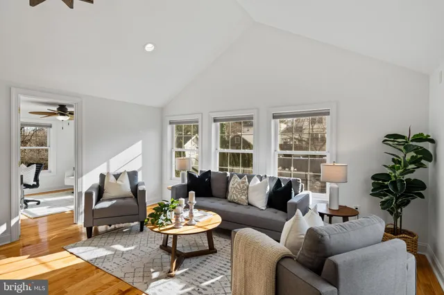 $1,265,000 | 727 East Manoa Road, Havertown, PA 19083