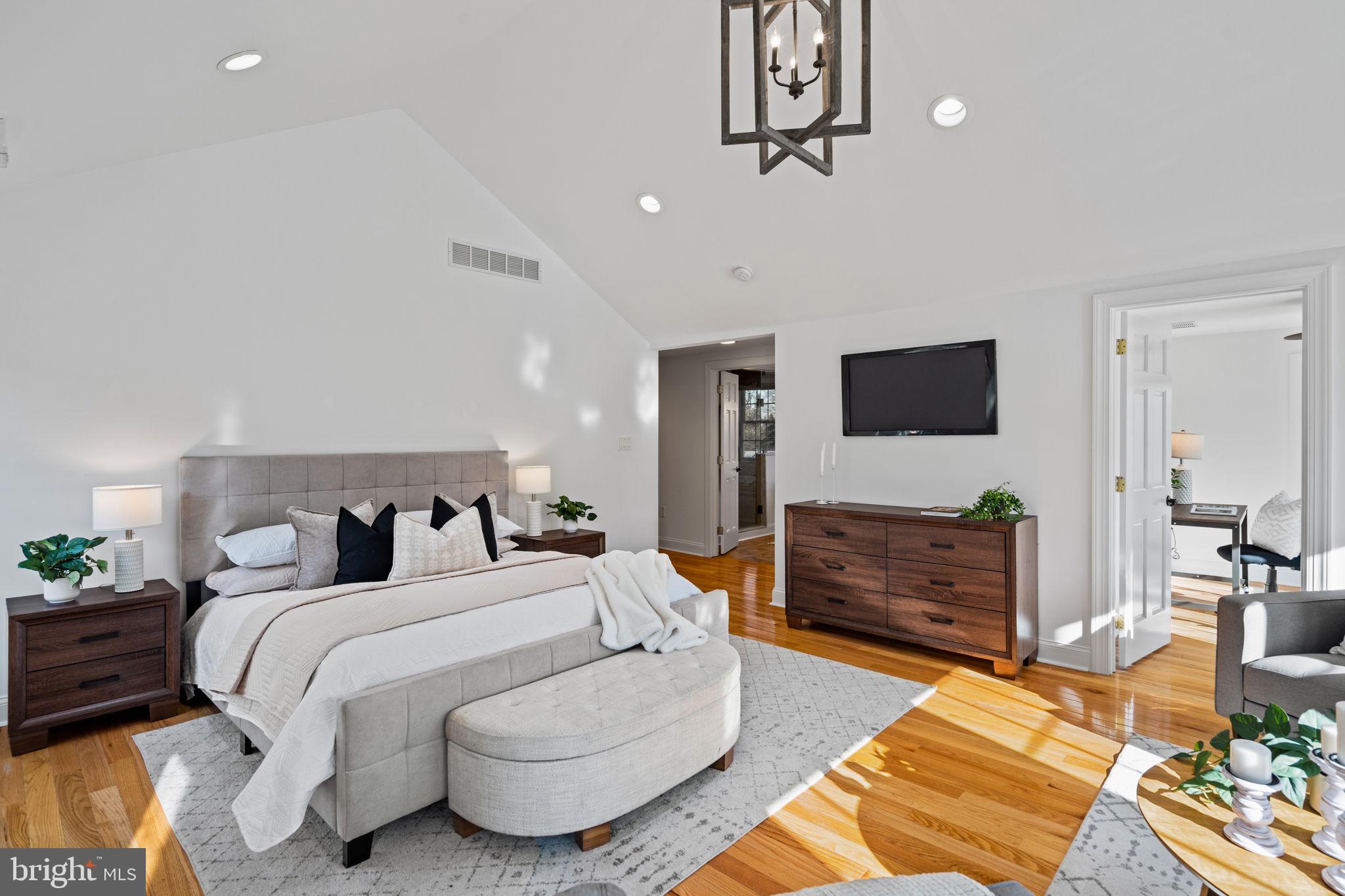 727 East Manoa Road Havertown, PA 19083 - Photo 32 of 68