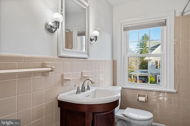 $1,265,000 | 727 East Manoa Road, Havertown, PA 19083