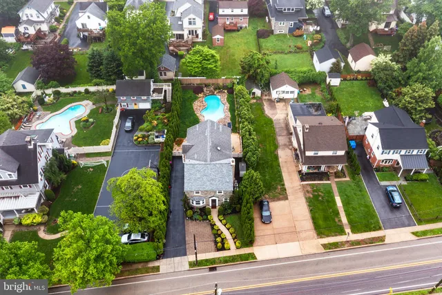 $1,265,000 | 727 East Manoa Road, Havertown, PA 19083