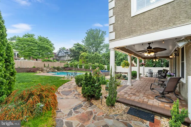 $1,265,000 | 727 East Manoa Road, Havertown, PA 19083