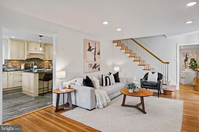 $1,265,000 | 727 East Manoa Road, Havertown, PA 19083