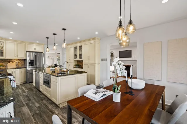 $1,265,000 | 727 East Manoa Road, Havertown, PA 19083