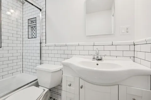 $899,000 | 565 Ryan Place, Lake Forest, IL 60045