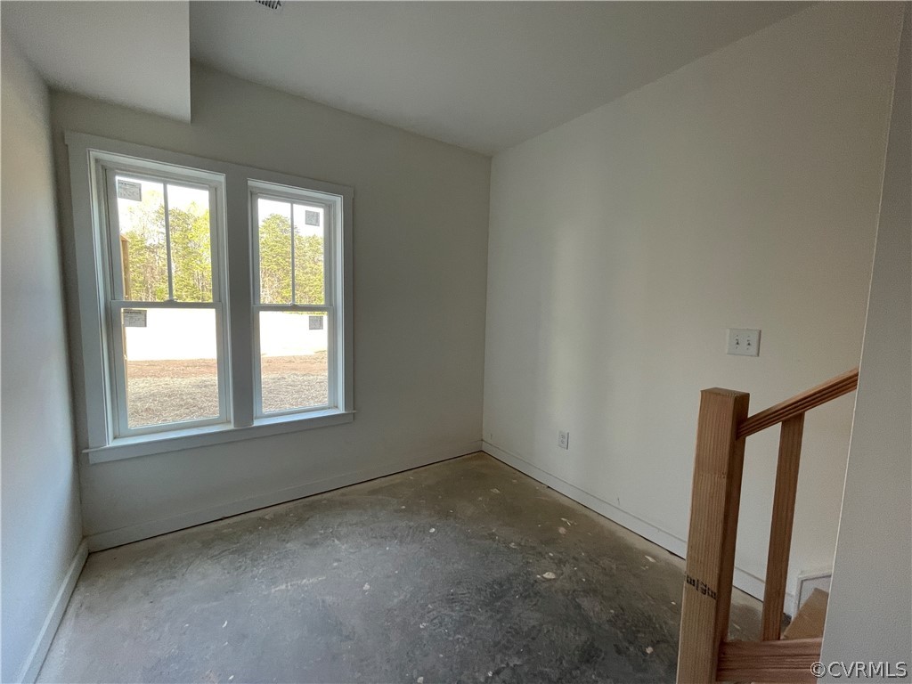 3324 Three Chopt Road Gum Spring, VA 23065 - Photo 38 of 43 an empty room with a window