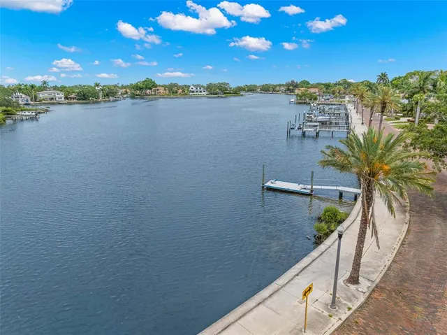 $1,150,000 | 146 26th Avenue Northeast, St. Petersburg, FL 33704