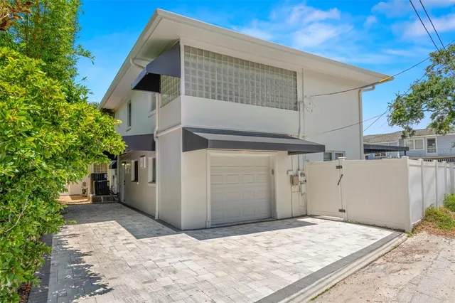 $1,150,000 | 146 26th Avenue Northeast, St. Petersburg, FL 33704