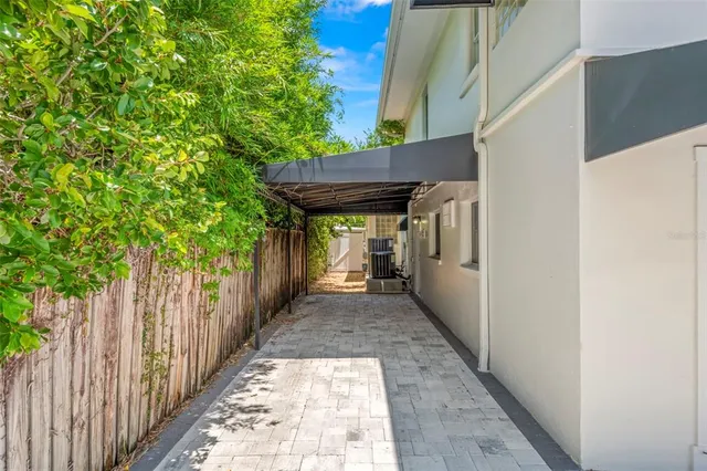 $1,150,000 | 146 26th Avenue Northeast, St. Petersburg, FL 33704