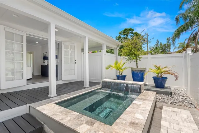 $1,150,000 | 146 26th Avenue Northeast, St. Petersburg, FL 33704