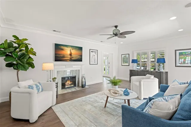 $1,150,000 | 146 26th Avenue Northeast, St. Petersburg, FL 33704