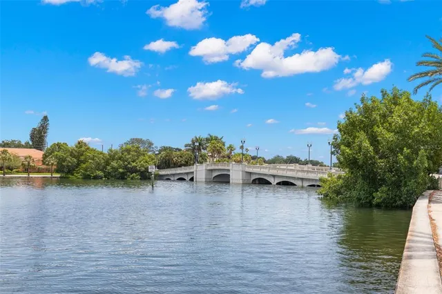 $1,150,000 | 146 26th Avenue Northeast, St. Petersburg, FL 33704