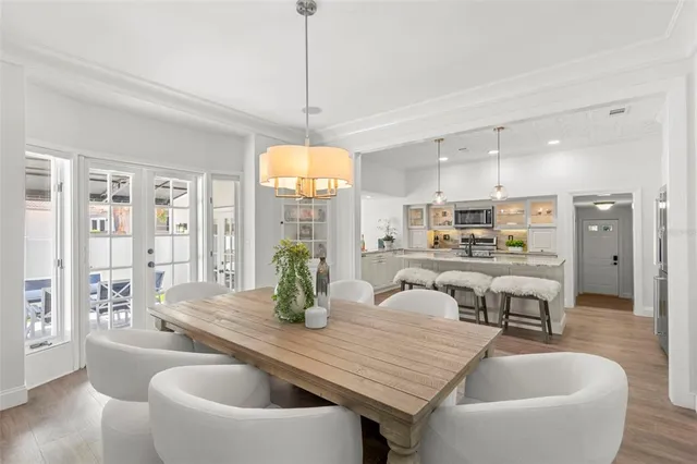 $1,150,000 | 146 26th Avenue Northeast, St. Petersburg, FL 33704